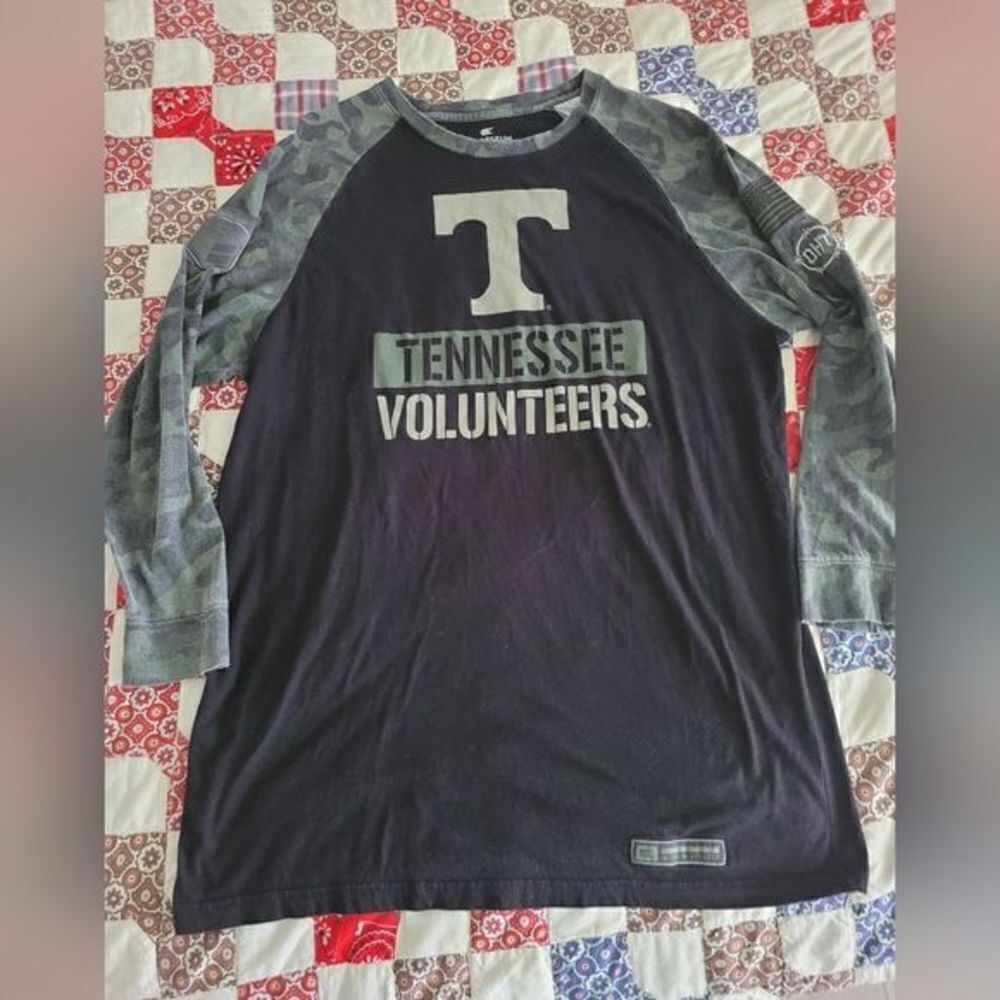 Colesseum Camo‎ TN Volunteers L/S tee